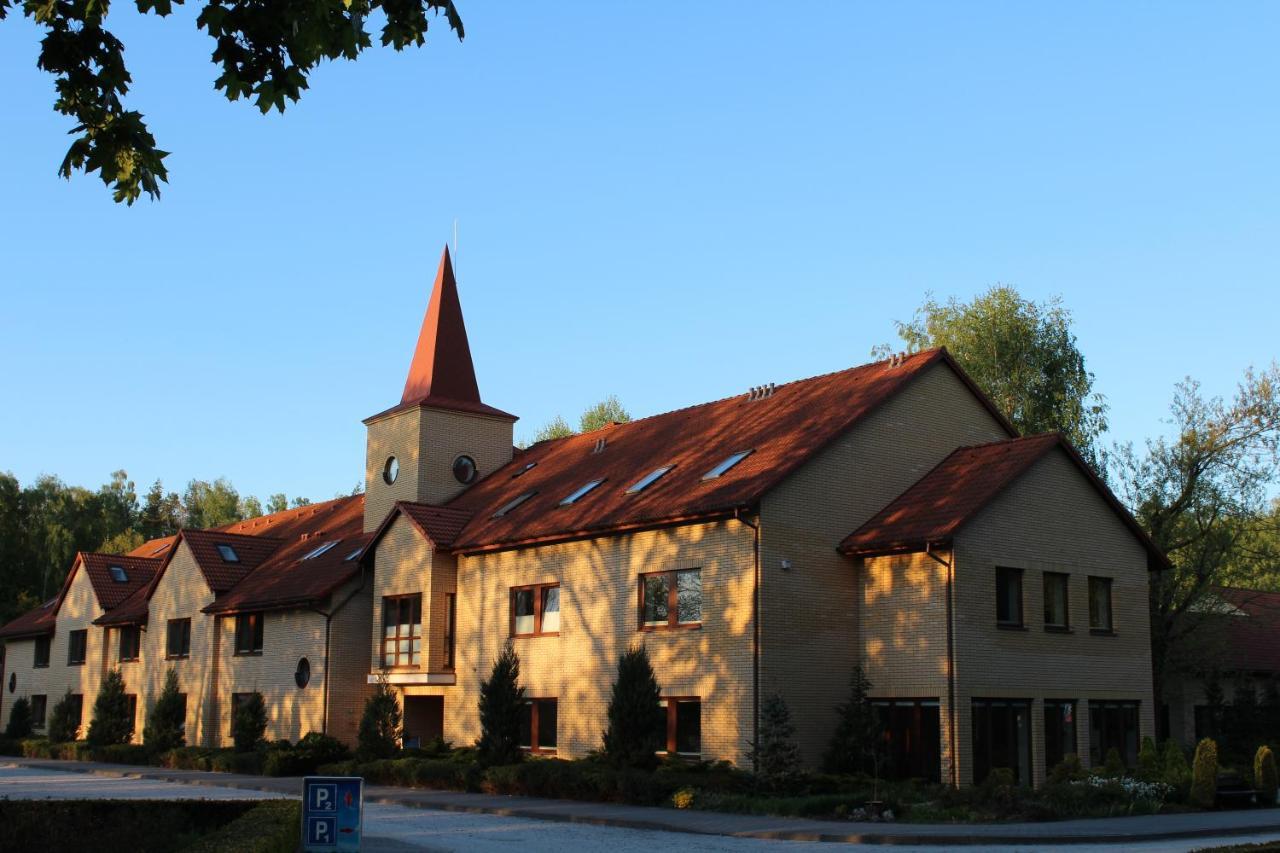 Uroczysko Porszewice - Osrodek Konferencyjno-Rekolekcyjny Archidiecezji Lodzkiej Pabianice Exterior photo